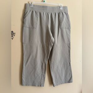 Belle by Kim Gravel capri pants women’s size large light olive green